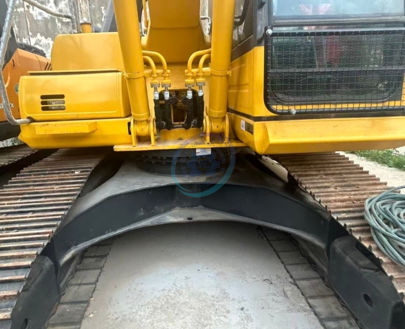 Used Komatsu PC240 Excavator for Sale