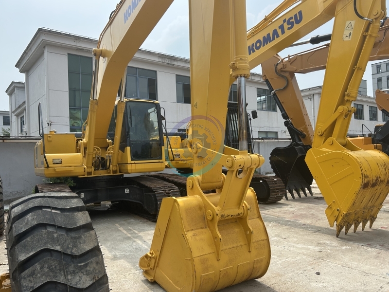 Used Komatsu PC200-7 Excavator for Sale