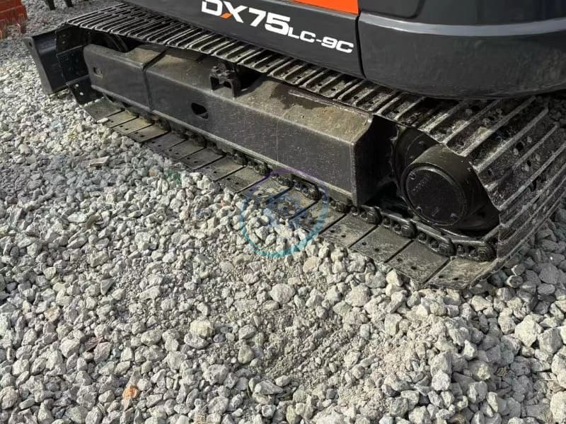 Powerful second-hand 7ton wheeled crawler DX75 excavator for sale