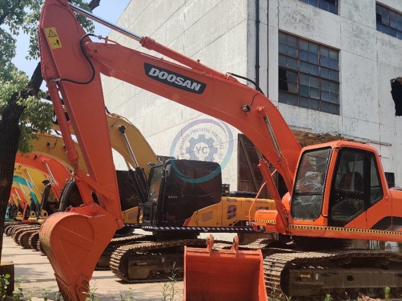 Korea Used Doosan Excavator DH220LC Crawler Machine For Mining