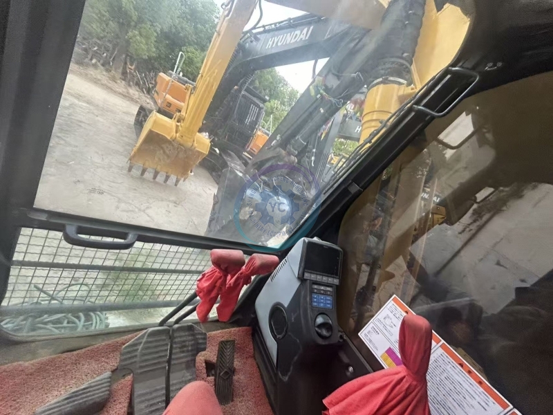 Used Komatsu PC240 Excavator for Sale