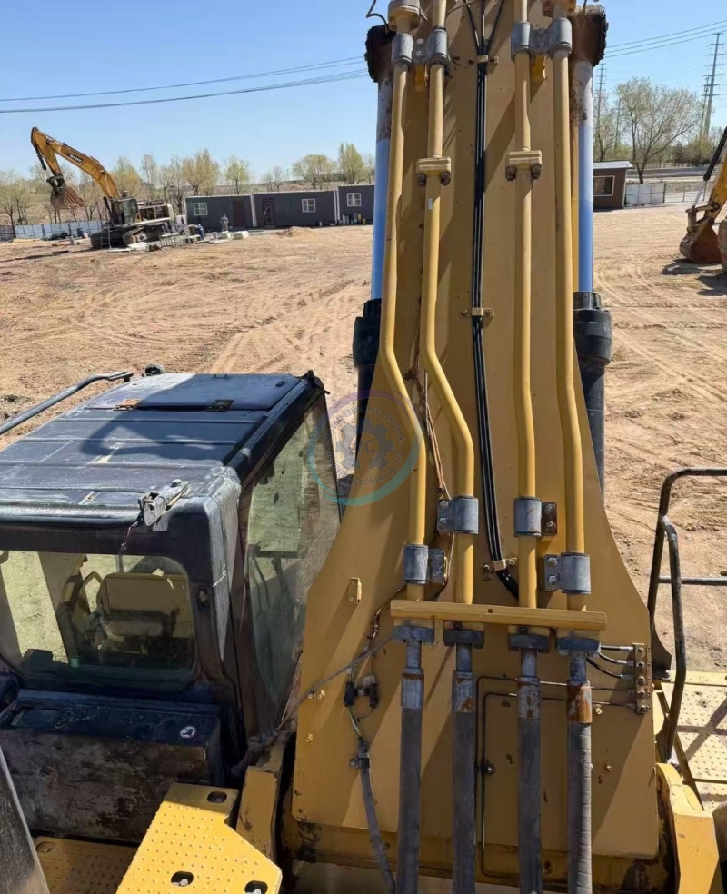 Used Caterpillar 374 Excavator for Sale