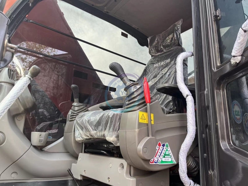 Used Hitachi 240 Excavator for Sale