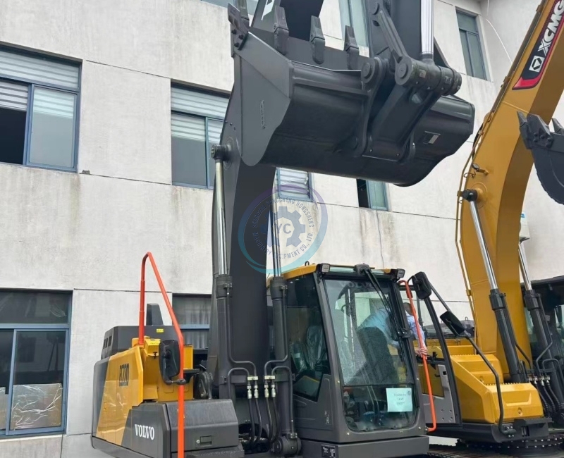 Used Volvo EC220 Excavator for Sale