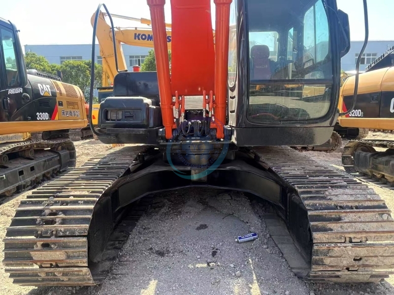 Used Hitachi 200 Excavator for Sale