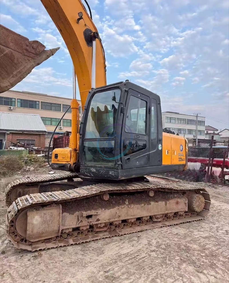 Used Hyundai 225LC-7 Excavator for Sale