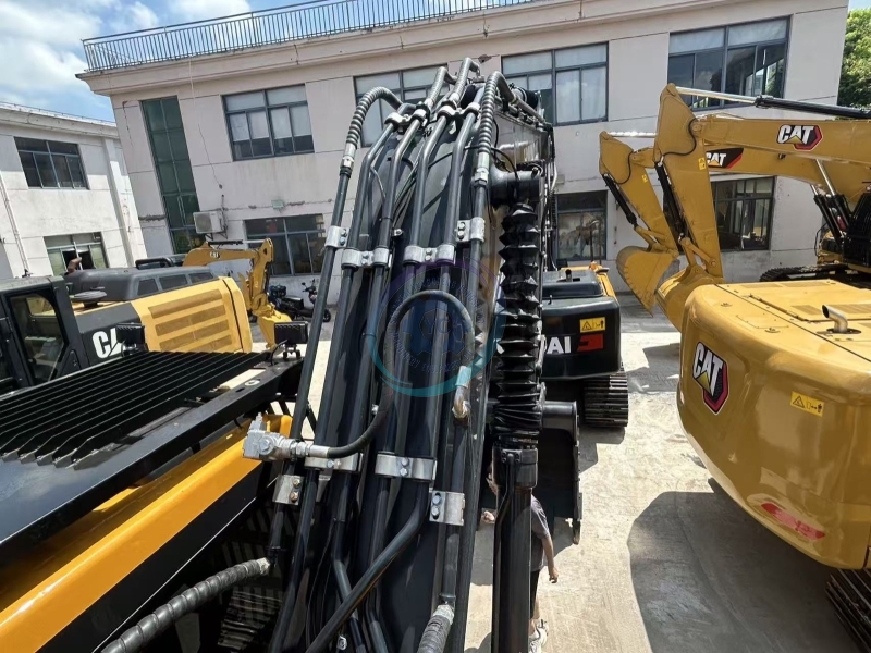 Used Hyundai HX220S Excavator for Sale