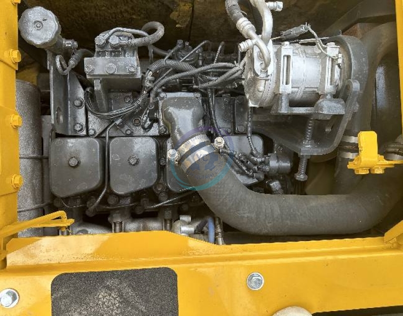 Japanese Used Komatsu Excavator PC128US Repossessed Mini Crawler