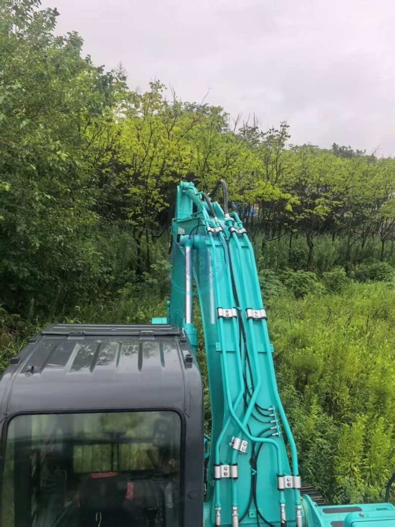 Used Kobelco SK210 Excavator for Sale